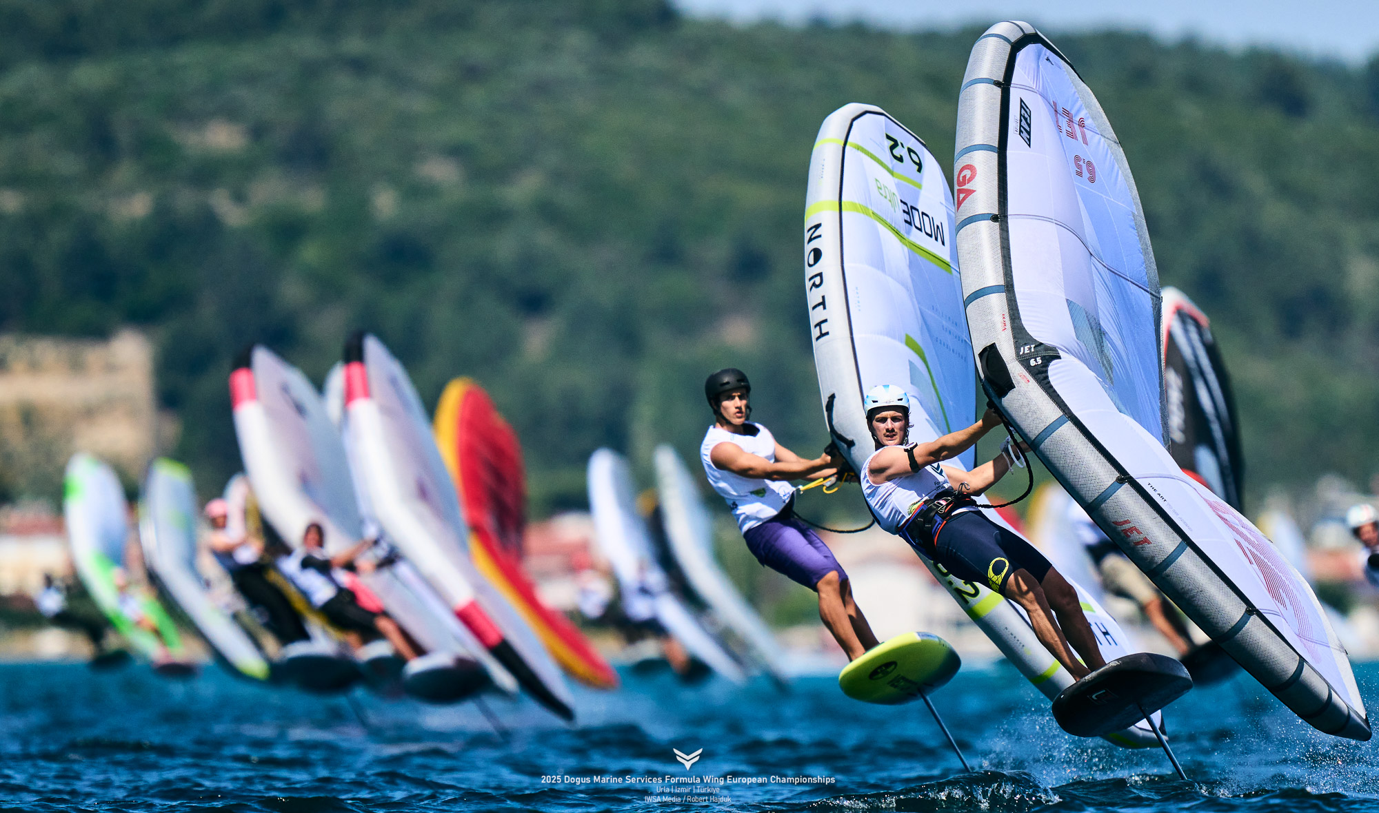 © IWSA media/Robert Hajduk: Women’s and Men’s fleets started together for the day’s two distance races